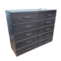 Комоди, тумби